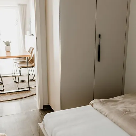 Knyphausenstr 26 B Reckels Appartement *